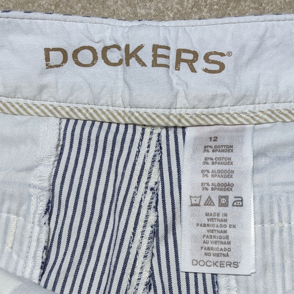 Dockers Classic Striped Shorts - Picture 5 of 5